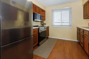 1010 Arlene Ct, Bloomington, IL 61701 - Photo 9