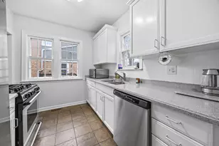 1032 Sheridan Ave, Deerfield, IL 60015 - Photo 7