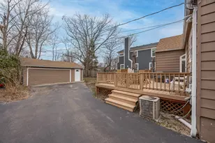 1032 Sheridan Ave, Deerfield, IL 60015 - Photo 23