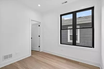 5509 W Haddon Avenue, Chicago, IL 60651 - Photo 19