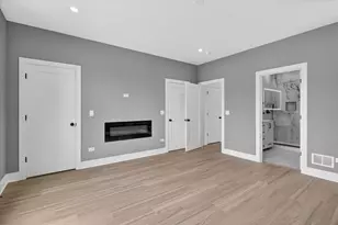 5509 W Haddon Ave, Chicago, IL 60651 - Photo 13