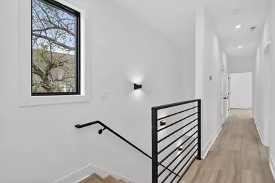 5509 W Haddon Avenue, Chicago, IL 60651 - Photo 9