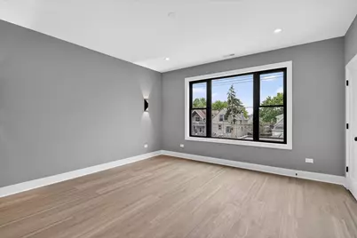 5509 W Haddon Avenue, Chicago, IL 60651 - Photo 11