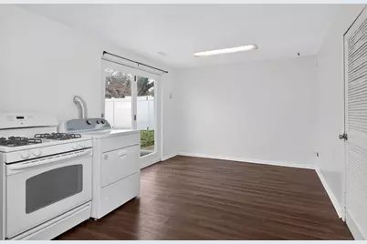 1319 Highland Avenue, Lockport, IL 60441 - Photo 7