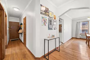 10937 S Longwood Dr, Chicago, IL 60643 - Photo 9