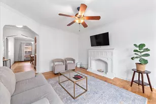 10937 S Longwood Dr, Chicago, IL 60643 - Photo 5