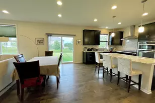 4 Andrew Ln, Hawthorn Woods, IL 60047 - Photo 5