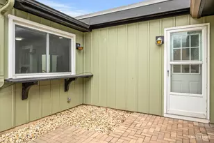 48 Garden Dr, Montgomery, IL 60538 - Photo 13