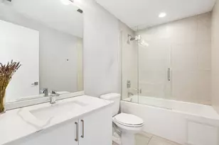 650 N Morgan St, Chicago, IL 60642 - Photo 19