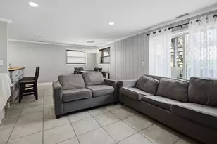 230 Millford Ln, Bloomingdale, IL 60108 - Photo 21