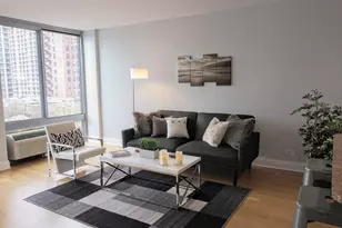 450 W Briar Pl, Chicago, IL 60657 - Photo 7