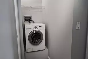 450 W Briar Pl, Chicago, IL 60657 - Photo 17