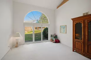 205 Faith Ct, Bloomingdale, IL 60108 - Photo 5