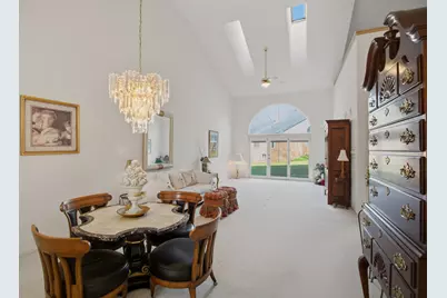 205 Faith Court, Bloomingdale, IL 60108 - Photo 3