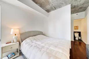 550 N St Clair St, Chicago, IL 60611 - Photo 15