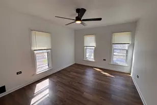 404 Sherman St, Joliet, IL 60433 - Photo 13