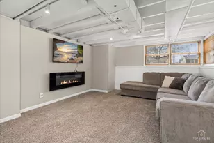 735 S Princeton Ave, Villa Park, IL 60181 - Photo 15