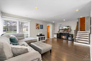 735 S Princeton Ave, Villa Park, IL 60181 - Photo 5