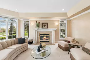 25246 N Abbey Glenn Dr, Hawthorn Woods, IL 60047 - Photo 3