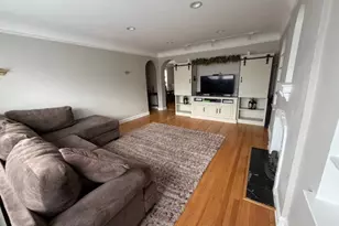 4820 Elm St, Skokie, IL 60077 - Photo 5