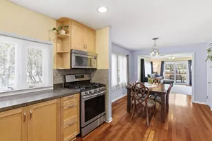 10033 Montrose Ave, Schiller Park, IL 60176 - Photo 9