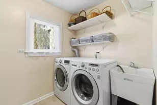 10033 Montrose Ave, Schiller Park, IL 60176 - Photo 19