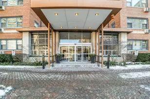 2909 N Sheridan Rd, Chicago, IL 60657 - Photo 3