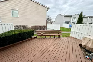 534 Hummingbird Ln, Deerfield, IL 60015 - Photo 19