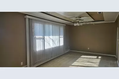 1055 Kenmore Avenue, Aurora, IL 60505 - Photo 7