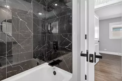 10533 S Whipple Street, Chicago, IL 60655 - Photo 9