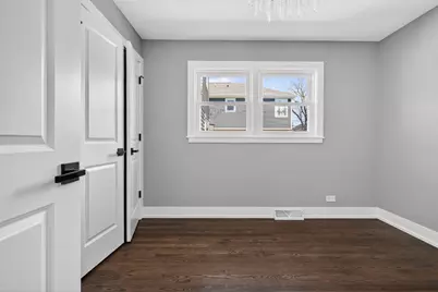 10533 S Whipple Street, Chicago, IL 60655 - Photo 13