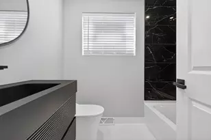 10533 S Whipple St, Chicago, IL 60655 - Photo 7