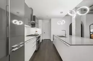 111 S Peoria St, Chicago, IL 60607 - Photo 17