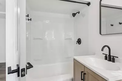 8630 S Michigan Avenue, Chicago, IL 60619 - Photo 27