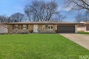 308 Wianno Ln, Schaumburg, IL 60194 - Photo 1