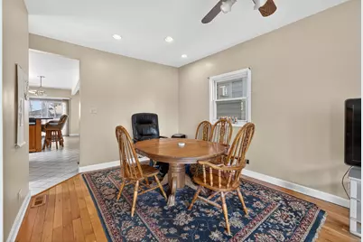 3914 N Mozart Street, Chicago, IL 60618 - Photo 5