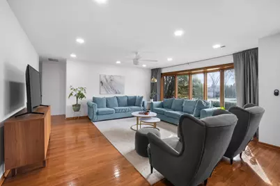 23 S Wildwood Drive, Prospect Heights, IL 60070 - Photo 3