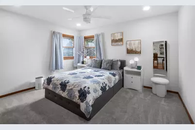 23 S Wildwood Drive, Prospect Heights, IL 60070 - Photo 7