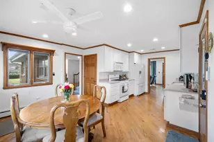 23 S Wildwood Dr, Prospect Heights, IL 60070 - Photo 5