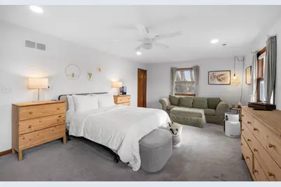 23 S Wildwood Drive, Prospect Heights, IL 60070 - Photo 9