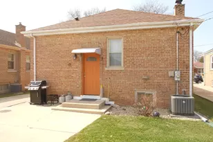 9327 S Avers Ave, Evergreen Park, IL 60805 - Photo 19