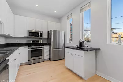 1240 W Cottage Place, Chicago, IL 60607 - Photo 11