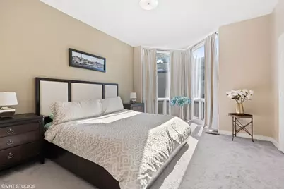 1240 W Cottage Place, Chicago, IL 60607 - Photo 19