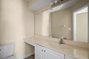 1165 Windham Ln, Elk Grove Village, IL 60007 - Photo 9