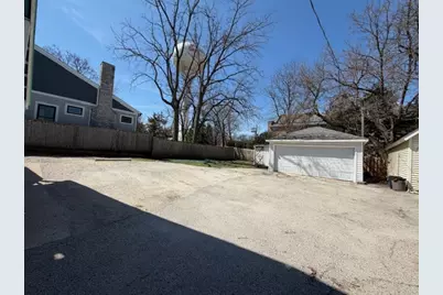 609 1st Street #1, Libertyville, IL 60048 - Photo 23