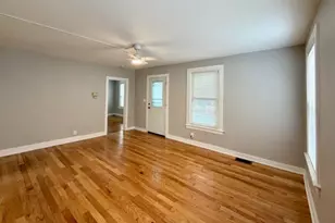 609 1st St, Libertyville, IL 60048 - Photo 5