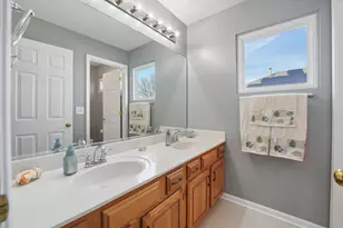 829 Renaissance Dr, Carol Stream, IL 60188 - Photo 25