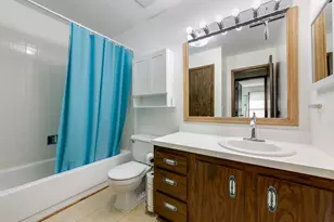 238 Nantucket Harbor, Schaumburg, IL 60193 - Photo 11