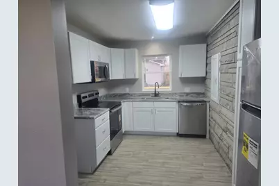 1505 W Ash Avenue, Decatur, IL 62526 - Photo 11