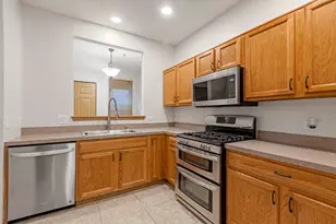 1280 Brookdale Dr, Carpentersville, IL 60110 - Photo 9